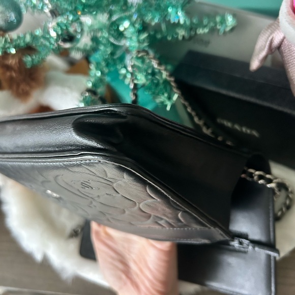 Chanel Camellia Embossed Wallet on Chain WOC Black - Picture 7 of 11